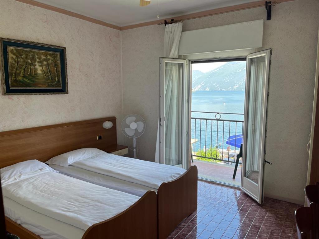 Hotel Alla Noce Limone sul Garda Eksteriør bilde